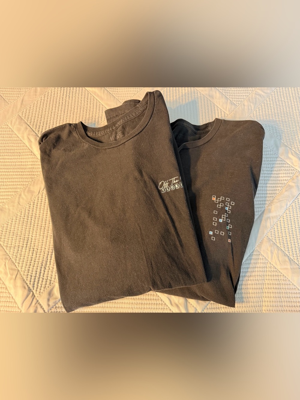 Vans set of 2 Black Short-Sleeve Graphic Tees Sz Large